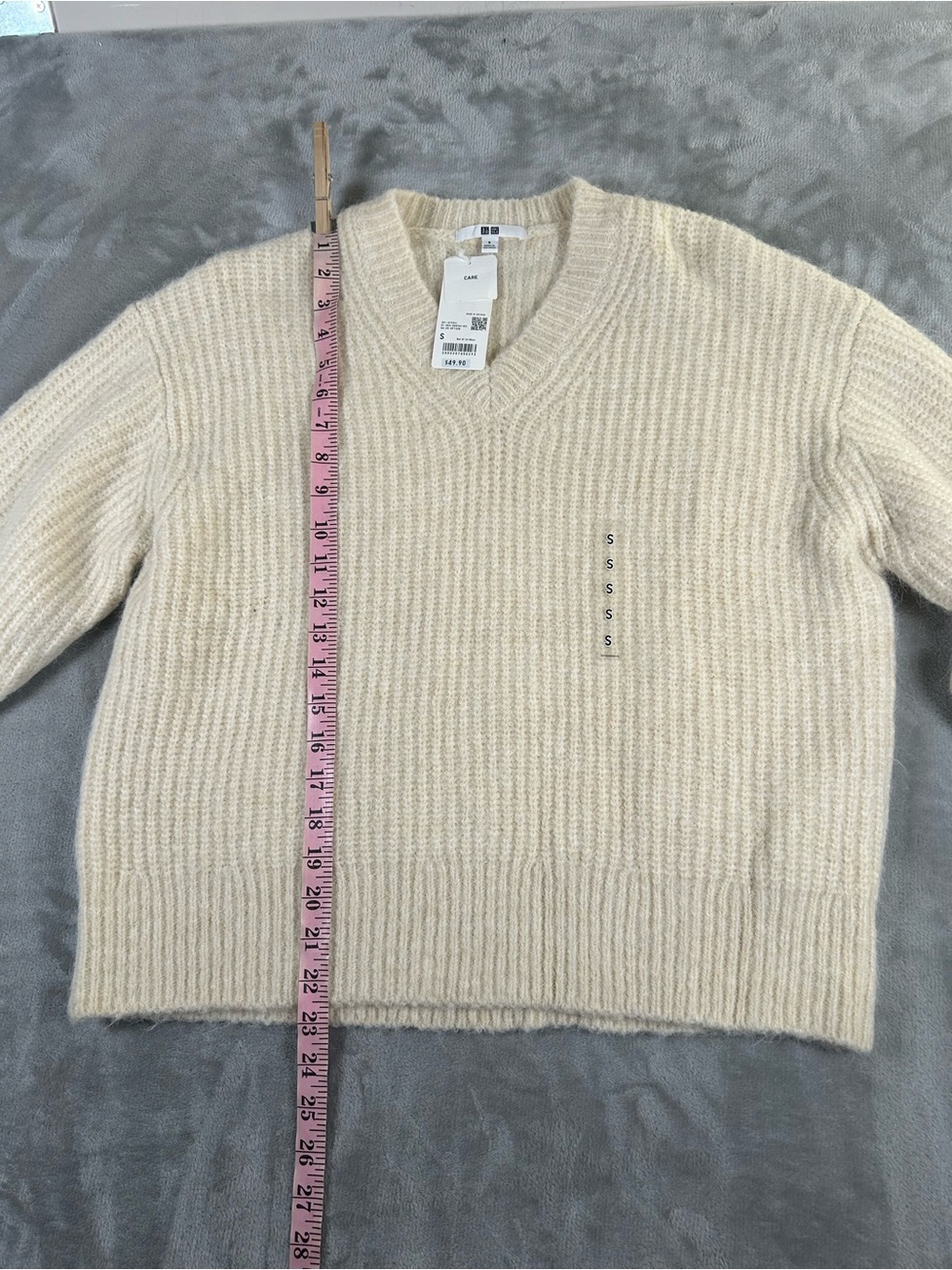 NWT Uniqlo Cream V-Neck Chunky Rib Knit Sweater - Picture 9 of 11